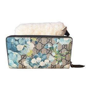 Gucci GG Bloom Long Zip Around Woman’s Wallet